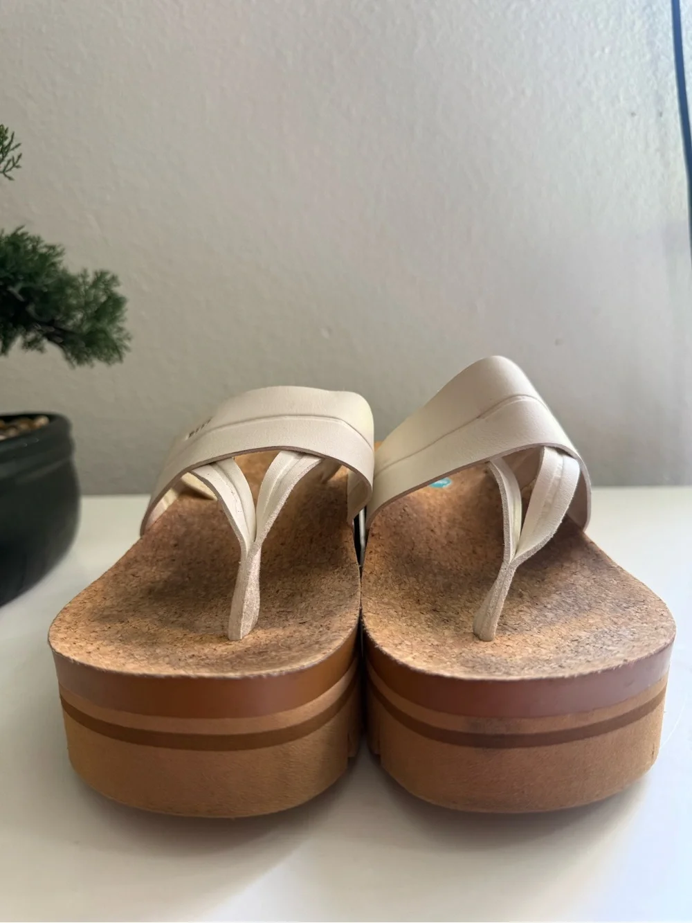 Reef vista higher Lennox size 8 Two-Tone Platform Slide Sandal in Cream and Tan